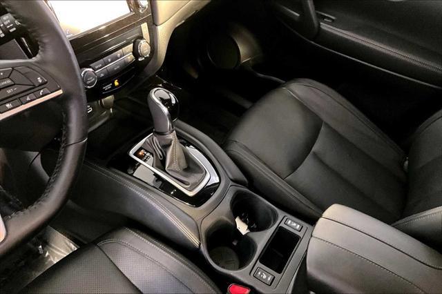 Photo of 2018 Caspian Blue Nissan Rogue