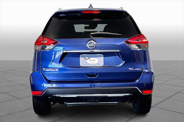 Photo of 2018 Caspian Blue Nissan Rogue