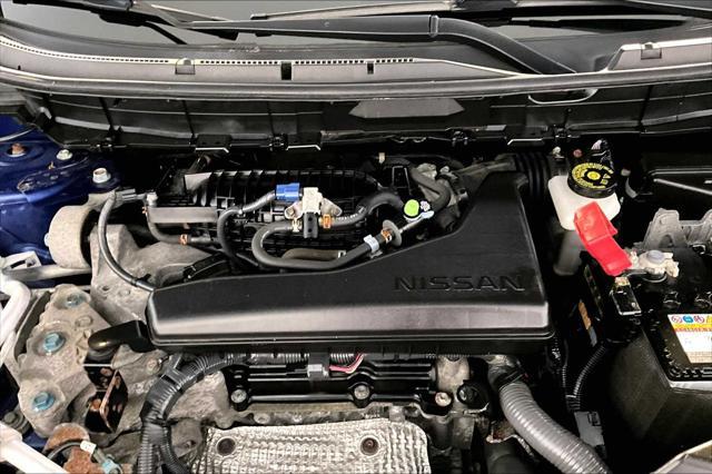 Photo of 2018 Caspian Blue Nissan Rogue