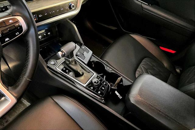 Photo of 2023 Sapphire Blue Kia Sportage