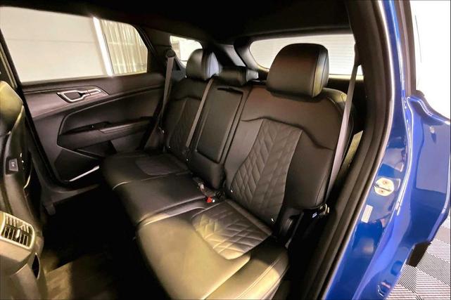 Photo of 2023 Sapphire Blue Kia Sportage