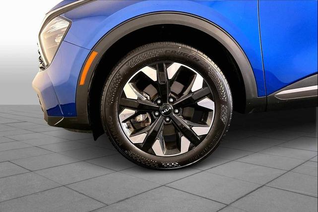 Photo of 2023 Sapphire Blue Kia Sportage