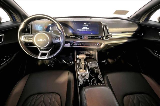 Photo of 2023 Sapphire Blue Kia Sportage
