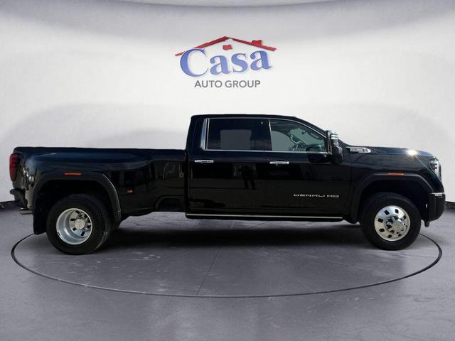 Photo of 2024 Onyx Black GMC Sierra 3500