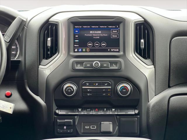 Photo of 2022 Black Chevrolet Silverado 2500