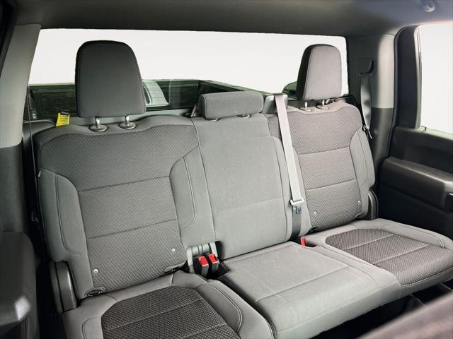 Photo of 2022 Black Chevrolet Silverado 2500