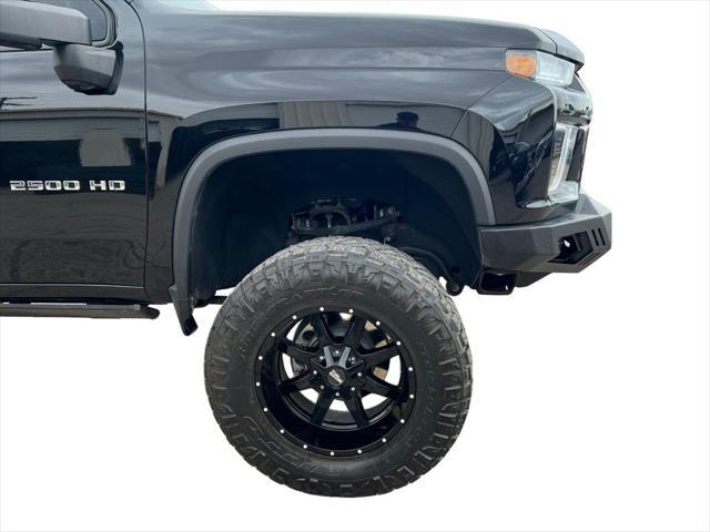 Photo of 2022 Black Chevrolet Silverado 2500