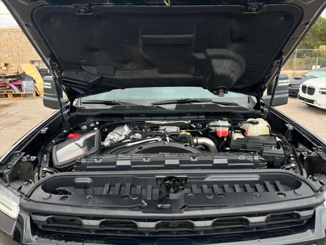 Photo of 2022 Black Chevrolet Silverado 2500