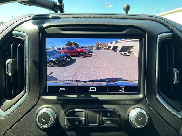 Photo of 2022 Summit White GMC Sierra 2500