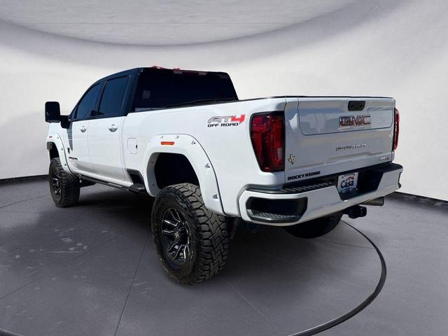 Photo of 2022 Summit White GMC Sierra 2500