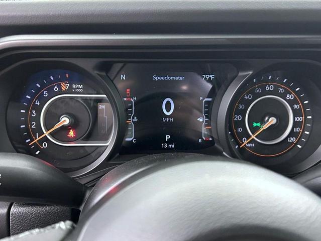 Photo of 2025 Anvil Clearcoat Jeep Gladiator