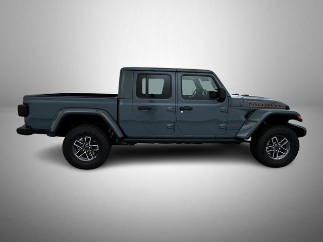 Photo of 2025 Anvil Clearcoat Jeep Gladiator