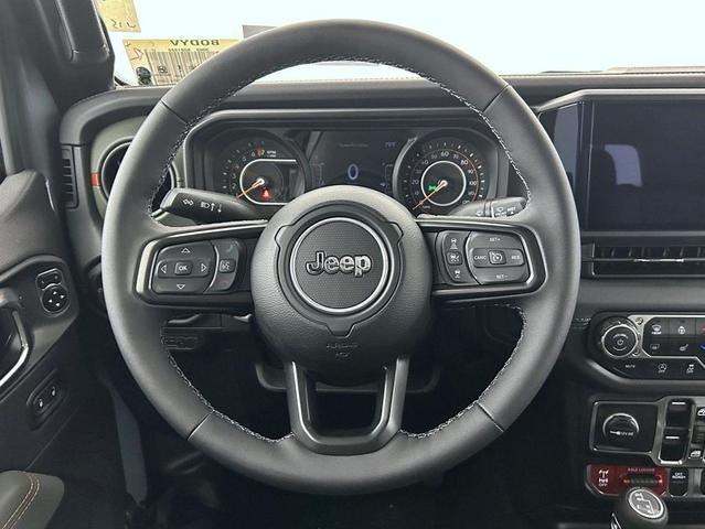 Photo of 2025 Anvil Clearcoat Jeep Gladiator