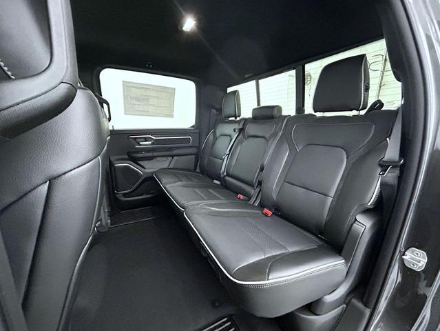Photo of 2025 Granite Crystal Metallic Clearcoat RAM 1500