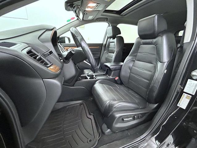 Photo of 2019 Crystal Black Pearl Honda CR-V