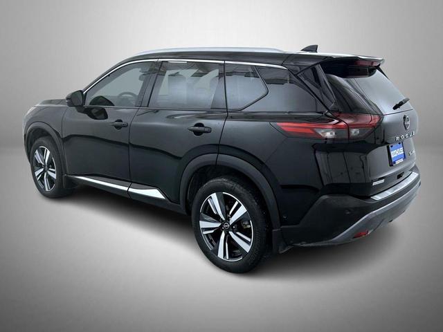 Photo of 2023 Super Black Nissan Rogue