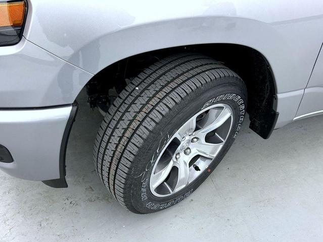 Photo of 2025 Billet Silver Metallic Clearcoat RAM 1500