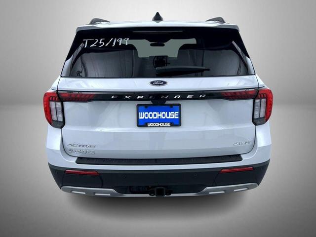 Photo of 2025 Space White Metallic Ford Explorer