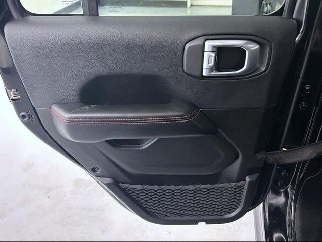 Photo of 2024 Black Clearcoat Jeep Wrangler