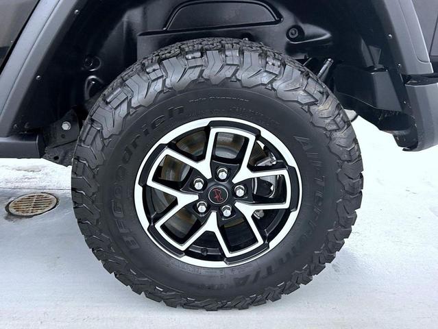 Photo of 2024 Black Clearcoat Jeep Wrangler