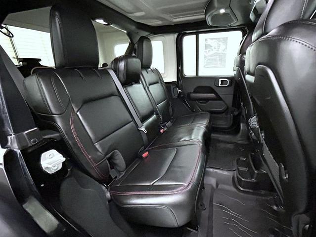 Photo of 2024 Black Clearcoat Jeep Wrangler