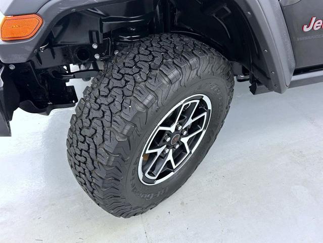 Photo of 2024 Black Clearcoat Jeep Wrangler