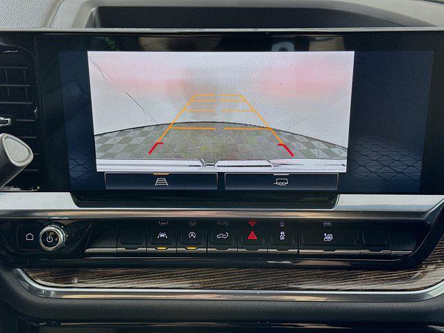 Photo of 2024 Summit White GMC Sierra 1500