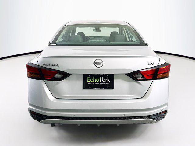 Photo of 2024 Brilliant Silver Metallic Nissan Altima