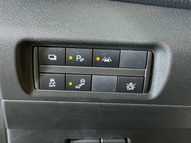 Photo of 2024 Super Black Nissan Kicks