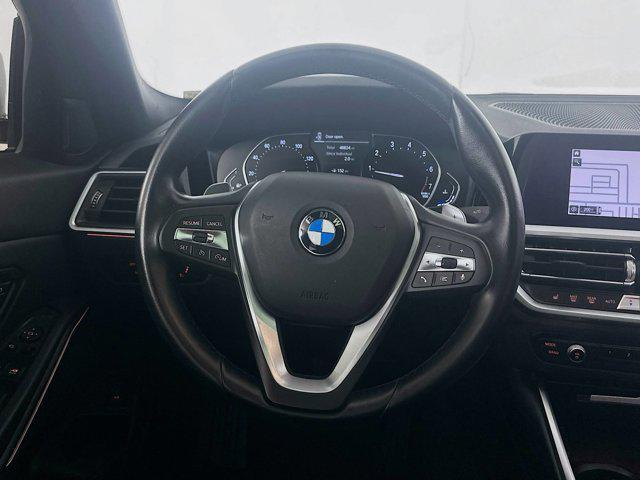 Photo of 2022 Alpine White BMW 330