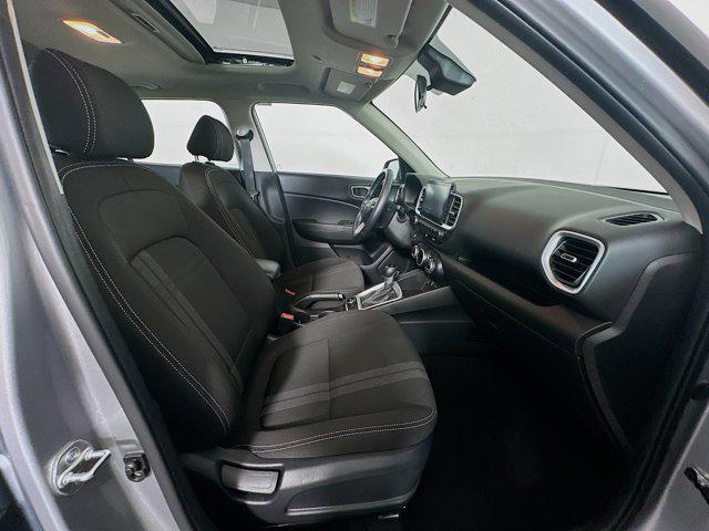 Photo of 2024 Shimmering Silver Hyundai VENUE