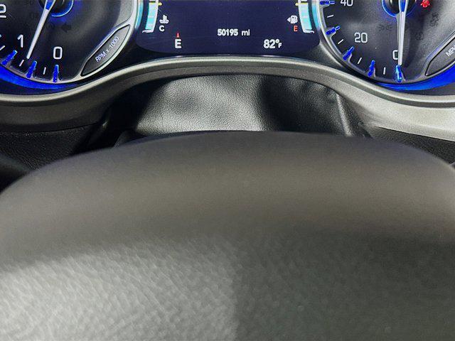 Photo of 2022 Brilliant Black Crystal Pearlcoat Chrysler Pacifica