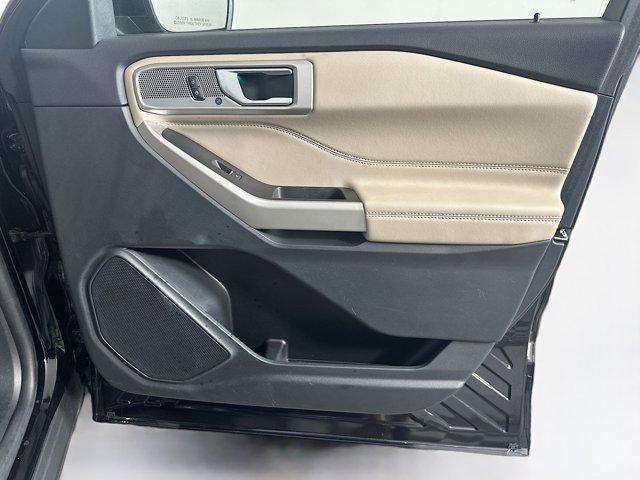 Photo of 2023 Agate Black Metallic Ford Explorer