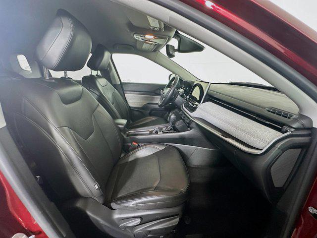 Photo of 2022 Velvet Red Pearlcoat Jeep Compass