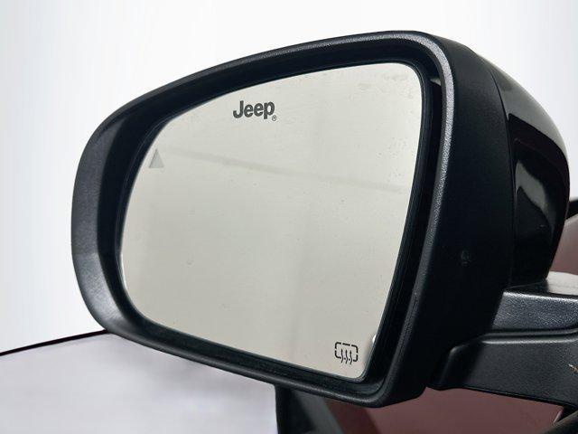 Photo of 2022 Velvet Red Pearlcoat Jeep Compass