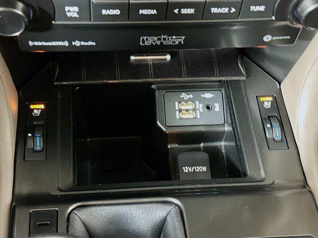 Photo of 2022 Atomic Silver Lexus GX 460