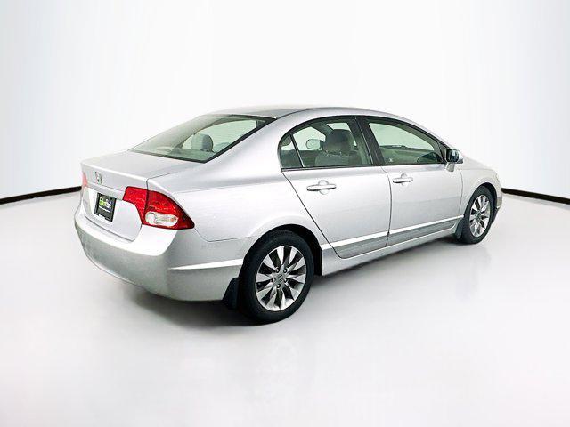 Photo of 2010 Alabaster Silver Metallic Honda Civic