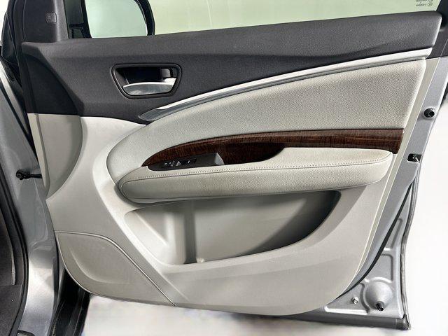 Photo of 2017 Modern Steel Metallic Acura MDX