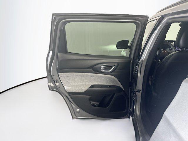 Photo of 2024 Silver Jeep Compass