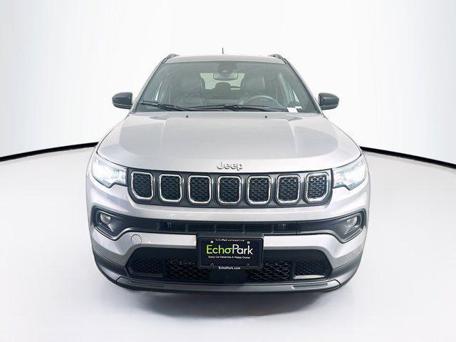 Photo of 2024 Silver Jeep Compass