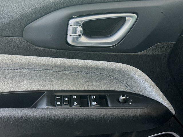 Photo of 2024 Silver Jeep Compass