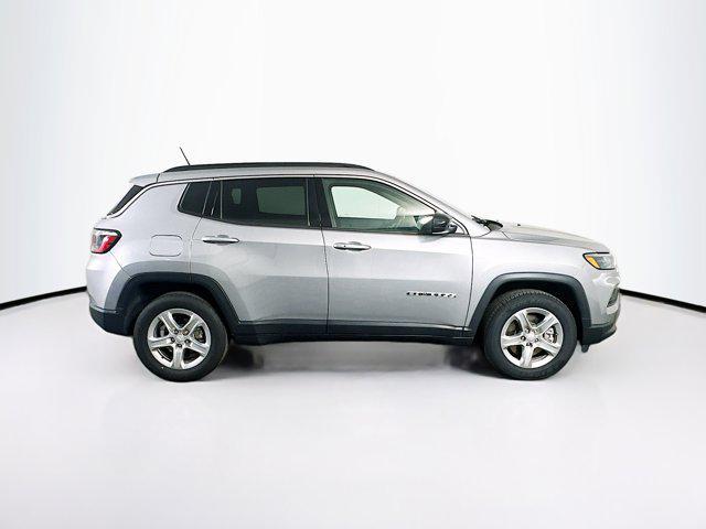 Photo of 2024 Silver Jeep Compass