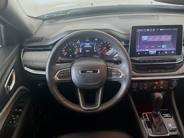 Photo of 2024 Silver Jeep Compass