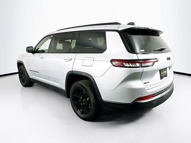 Photo of 2024 Silver Zynith Jeep Grand Cherokee L