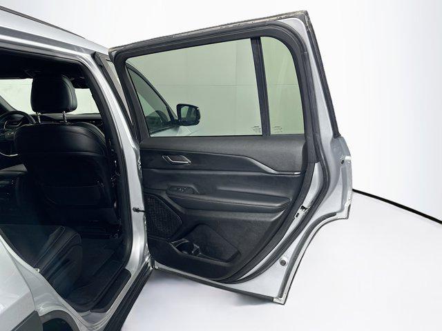 Photo of 2024 Silver Zynith Jeep Grand Cherokee L