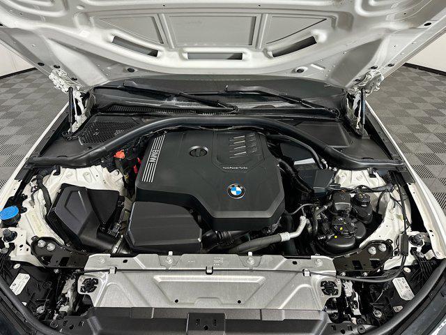 Photo of 2023 Alpine White BMW 330
