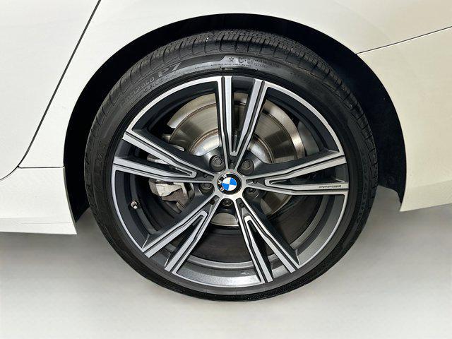 Photo of 2023 Alpine White BMW 330