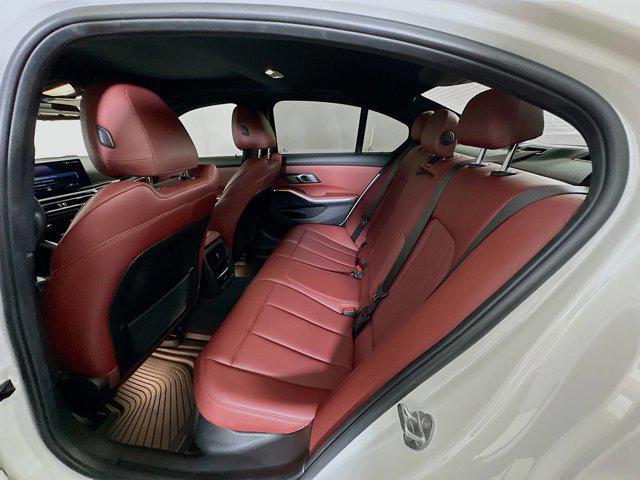 Photo of 2023 Alpine White BMW 330