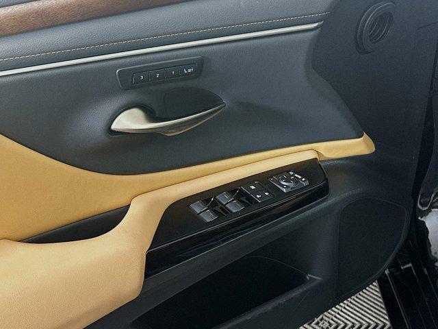 Photo of 2025 Caviar Lexus ES 350