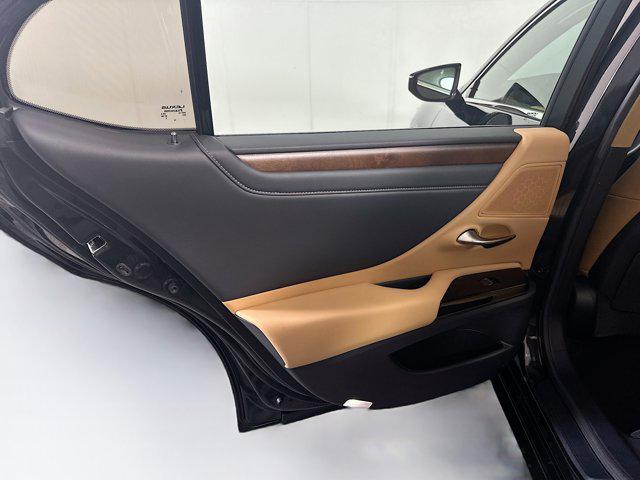Photo of 2025 Caviar Lexus ES 350